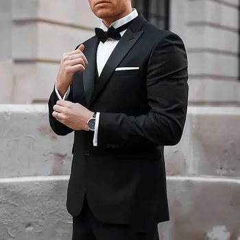 2023 Juodi vestuviniai smokingai Peaked Lapel Slim Fit Two Button Groom Wear Formal Prom Vyriškas kostiumas 2Vnt Terno Masculino (Švarkas+Kelnės)