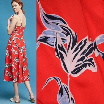 Lily Printed Fabric for Women Dress Clothes Parent-Child Red Wedding Party Clothing Pasidaryk pats audinys siuvimo medžiagai pagal skaitiklį