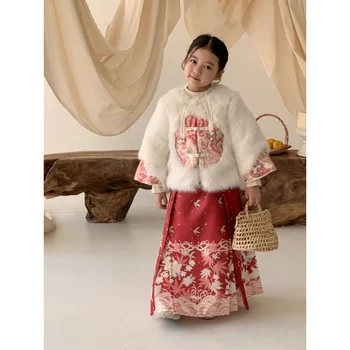 Mergaičių Naujųjų metų drabužiai Kostiumas Žieminiai drabužiai Kinų stiliaus Han kostiumas Senovinis kostiumas Moteriškas kūdikis Dygsniuotas kailis Arklio veidas S