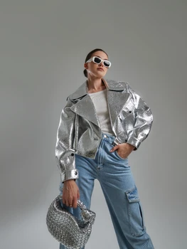 PU paltas ilgomis rankovėmis 2023 m. rudens ponios mados paltas prašmatnus sidabrinis moteriškas netikras odinis motociklo švarkas Elegantiškas laisvas atlapas