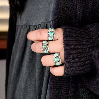 Vintažinės savybės Sidabro spalvos žiedai moterims Madingas metalas Inkrustuotas žalias akmuo Vestuvių sužadėtuvių papuošalai